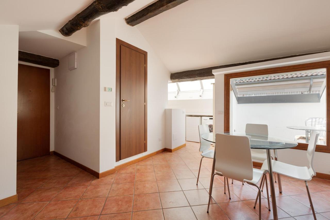Corso Como Balcony Apartment Milão Exterior foto